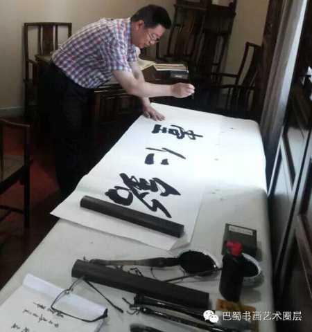 点击新窗口打开