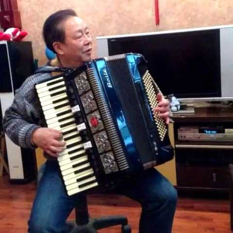 ´ڴ